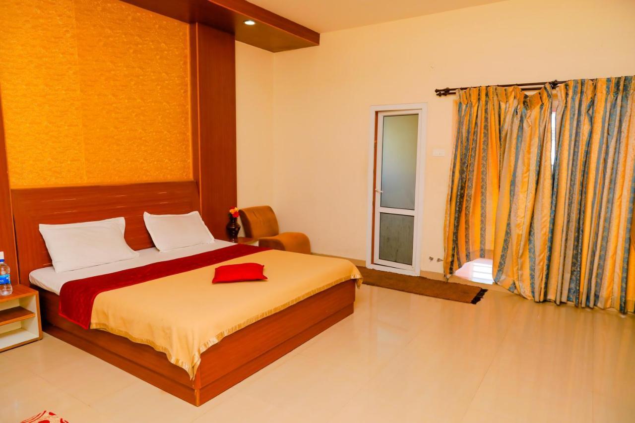 Hotel Jk Grand Yercaud Ngoại thất bức ảnh